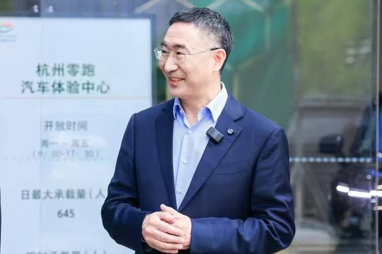 XM外汇平台武夷山政府公园发现3个大型真菌新物种